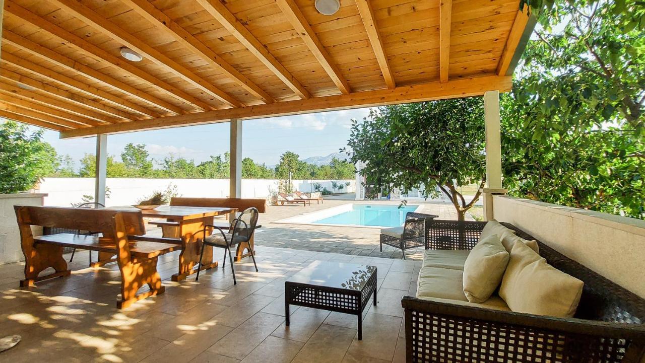 Villa Legacy Krusvar Exteriér fotografie