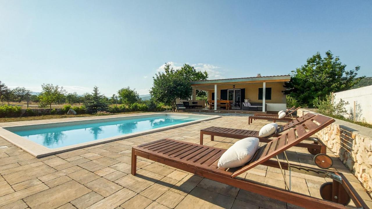 Villa Legacy Krusvar Exteriér fotografie