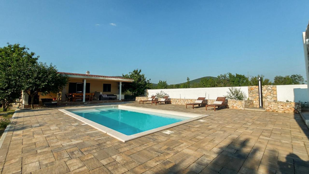 Villa Legacy Krusvar Exteriér fotografie